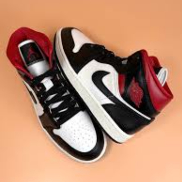Retro Mid Airforce - Picture 2 of 2